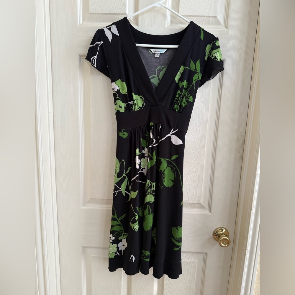 Chic Black and Green Floral Midi Dress